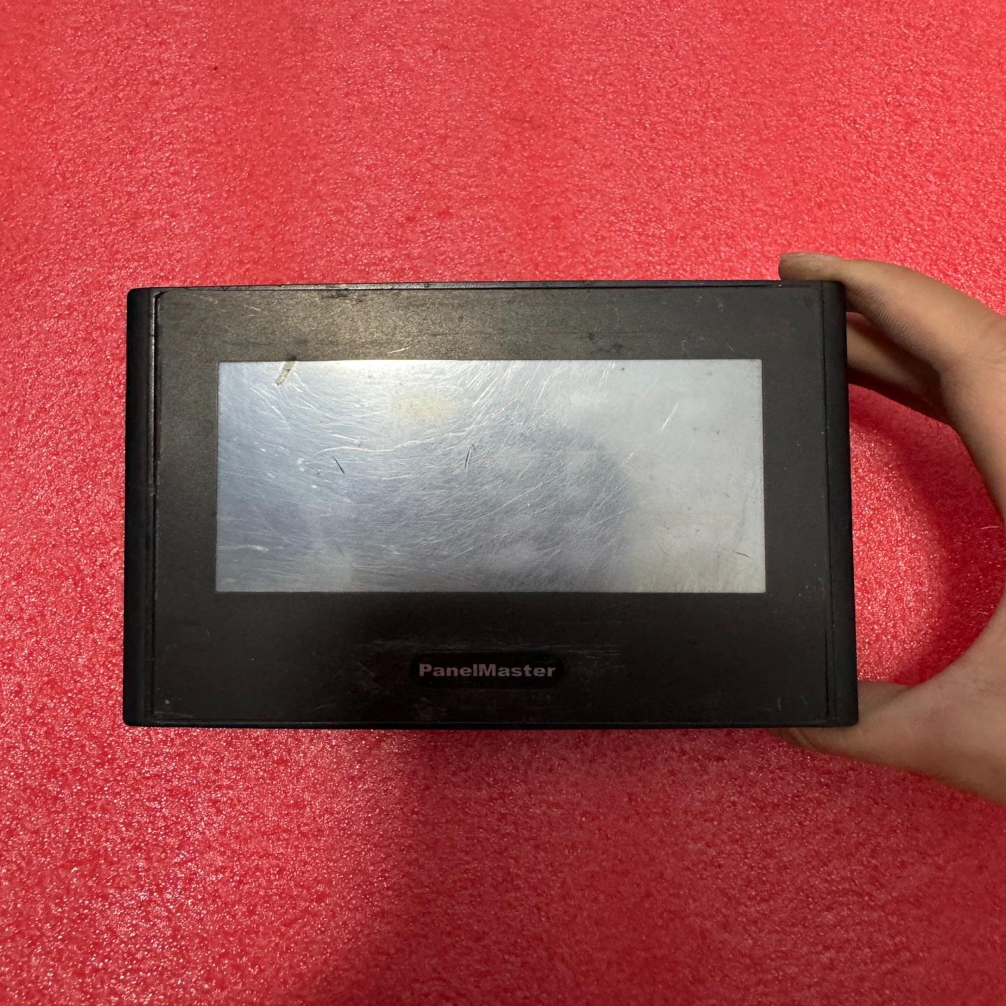 屏通人机显示器PK043-WST10-B1R1C00拆机