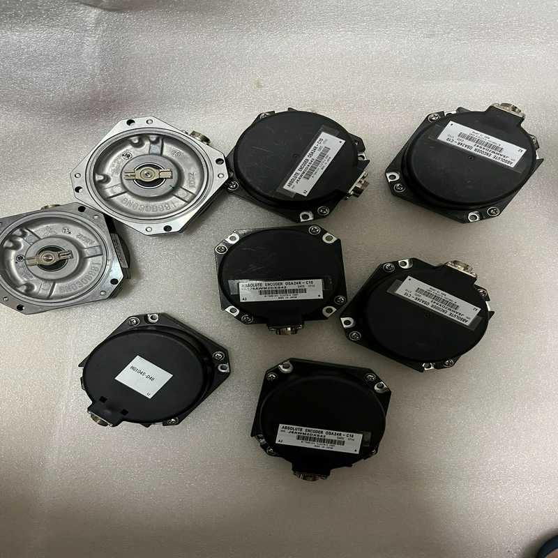 马扎克小巨人编码器osa24r-c10，三菱编码器OSA24