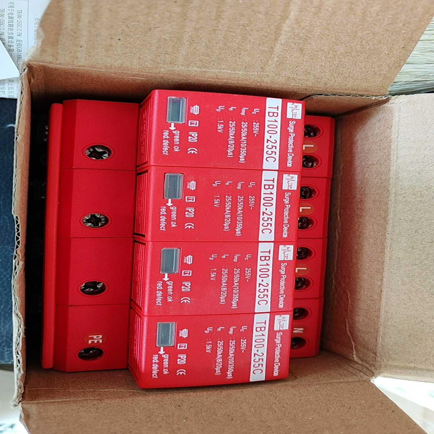 全新电源电涌保护器TB100-255C/4~议价