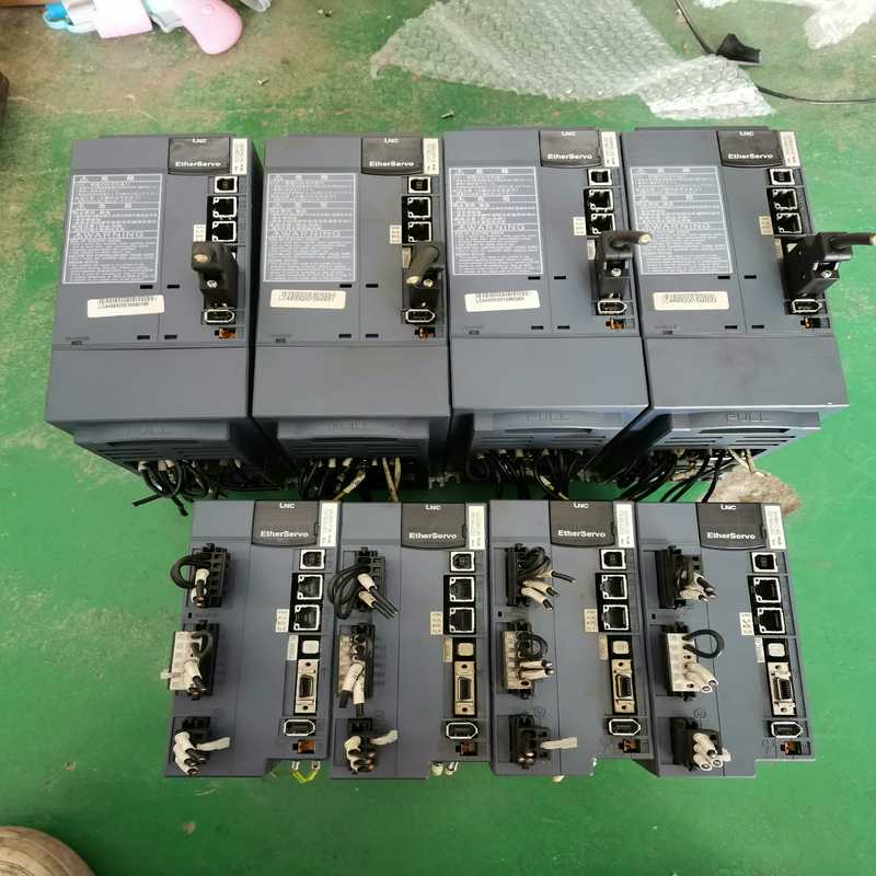 伺服驱动器ESD132B6-VE2，3台，，成色（零零电子）