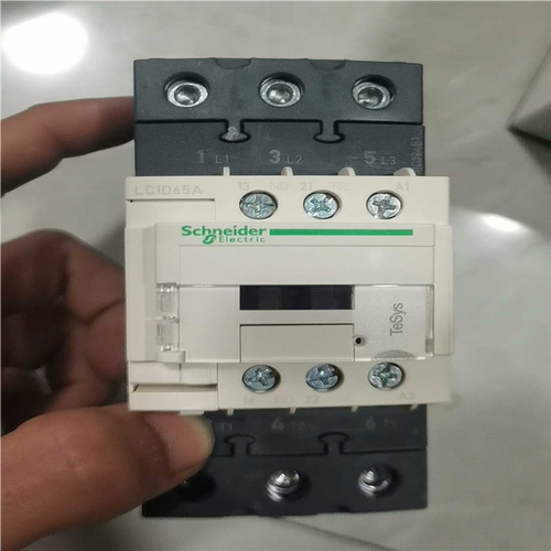 (询价)交流接触器LC1D65AQ7C。8个，包装完整。包