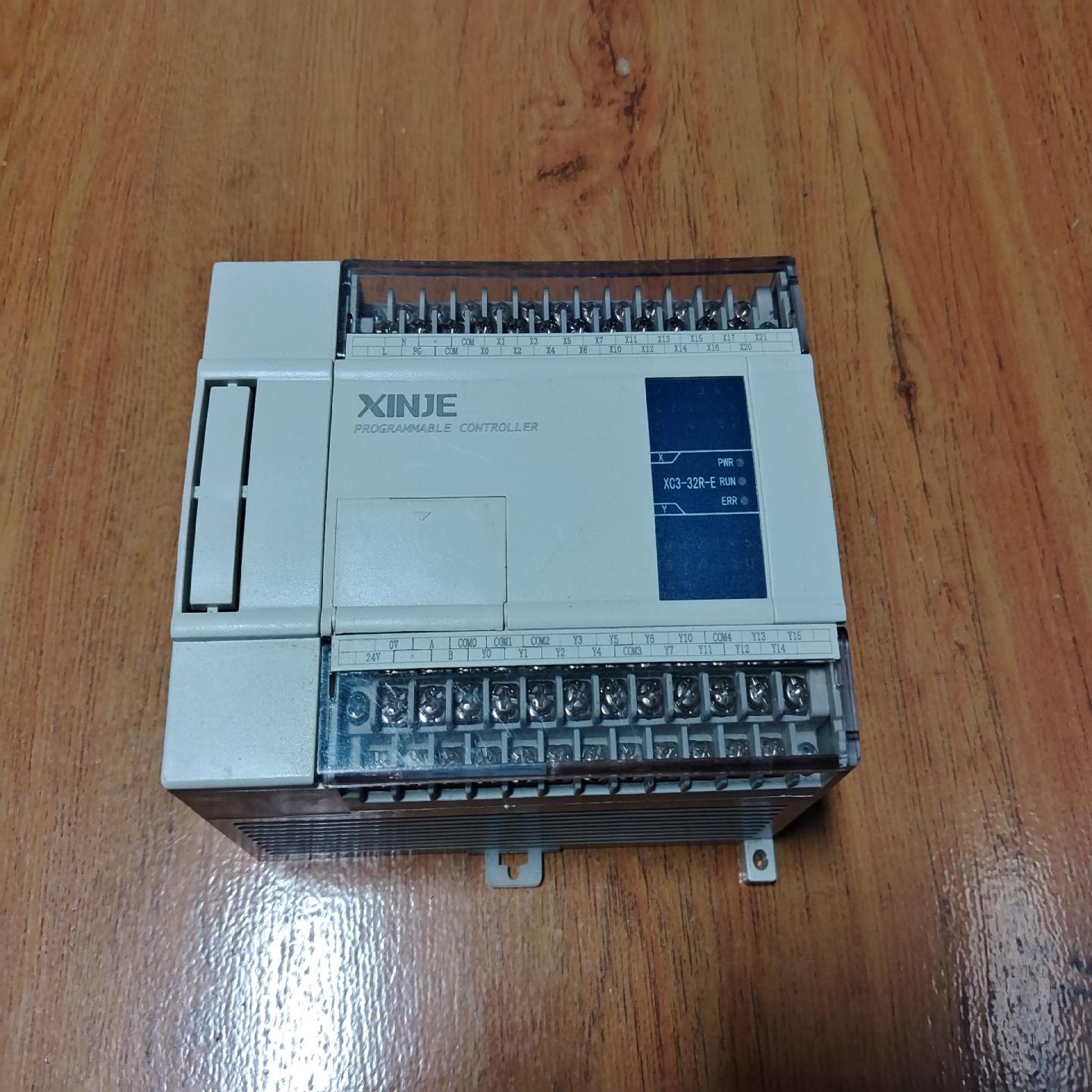 （霸霸电子）信捷PLC XC3-32R-E，功能正常，成色为实图
