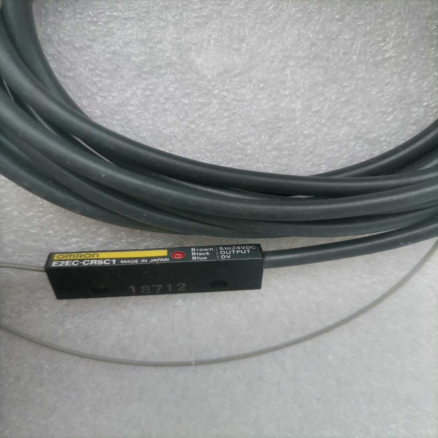 接近开关E2EC-CR5C1，询价