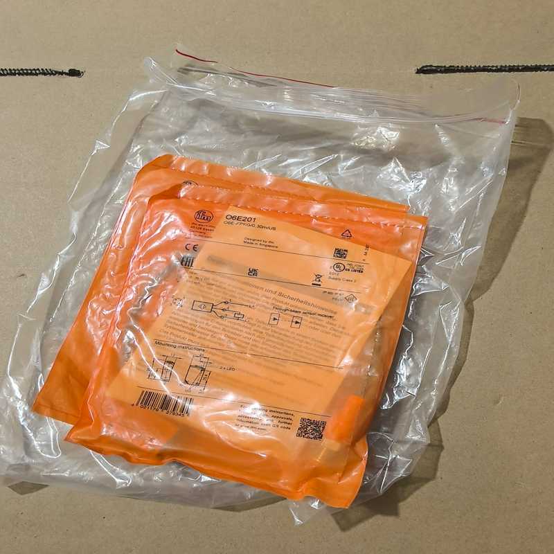 德国IFM易福门O6E201对射光电开关传感器~询价 - 实物图