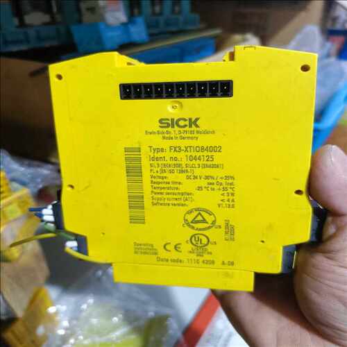西克安全继电器FX3-CPU000000  ，订货号1043（耶耶电子）