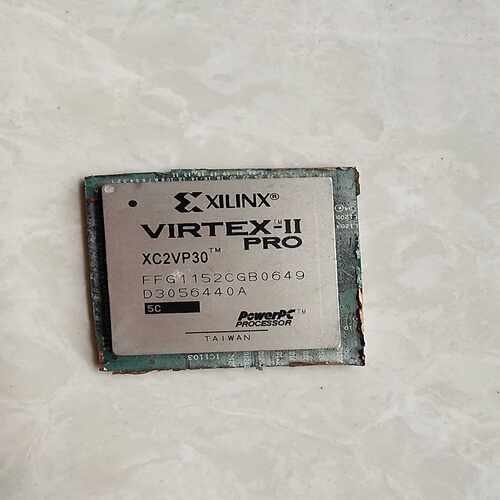 询价~XILINX XC2VP30 FFG1152带板芯片
