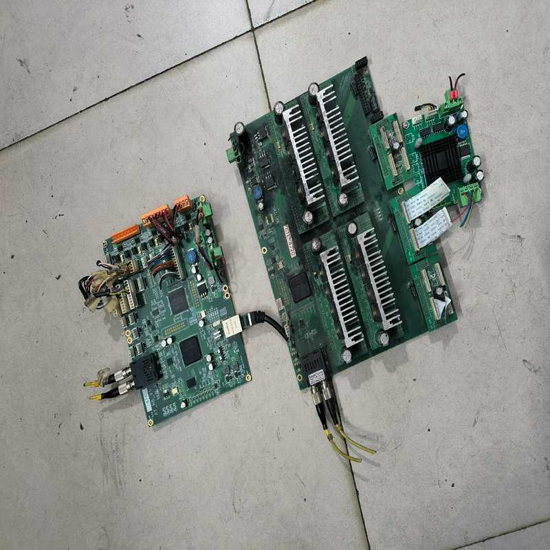 议价北京板卡 4720板卡 三头 一套 拆机 700元 不包邮。