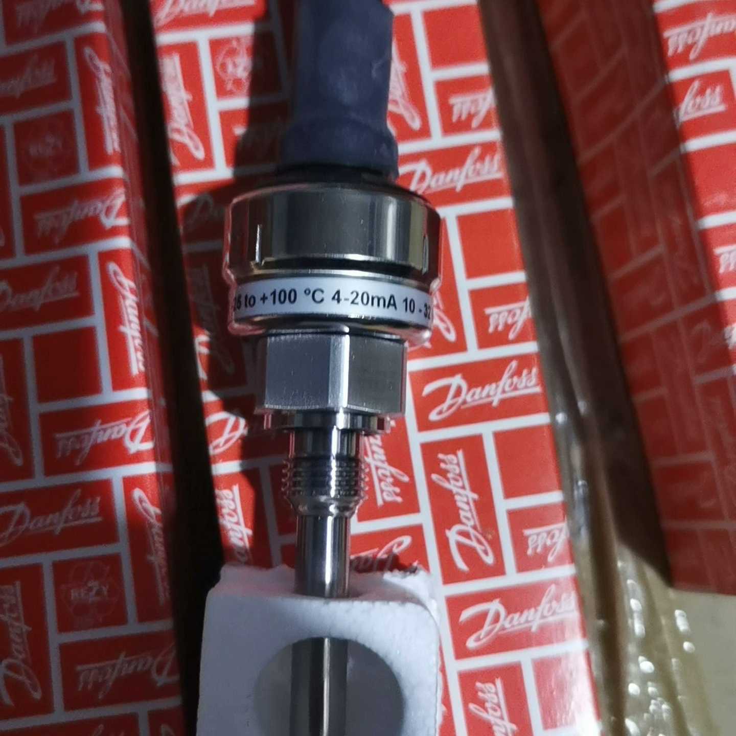 询价~丹佛斯温度变送器MBT3560-084Z4172 2支