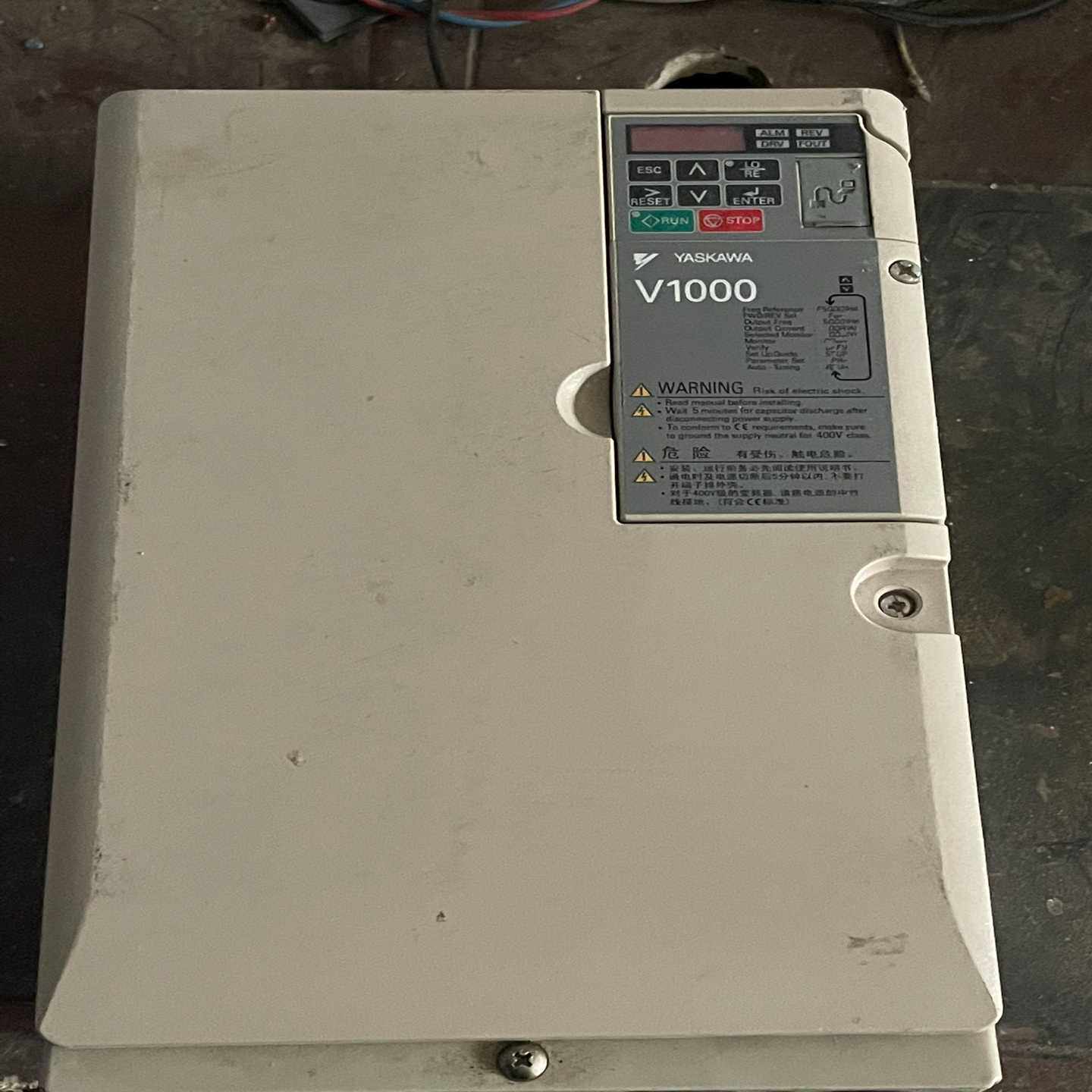 安川V1000系列变频器CIMR-VB4A0031FBA【落红设备】