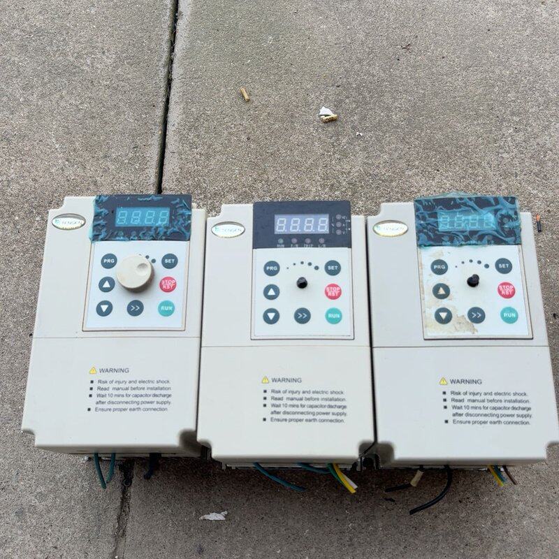 天正变频器TVFE9-2015G,1.5KW,220V输入,