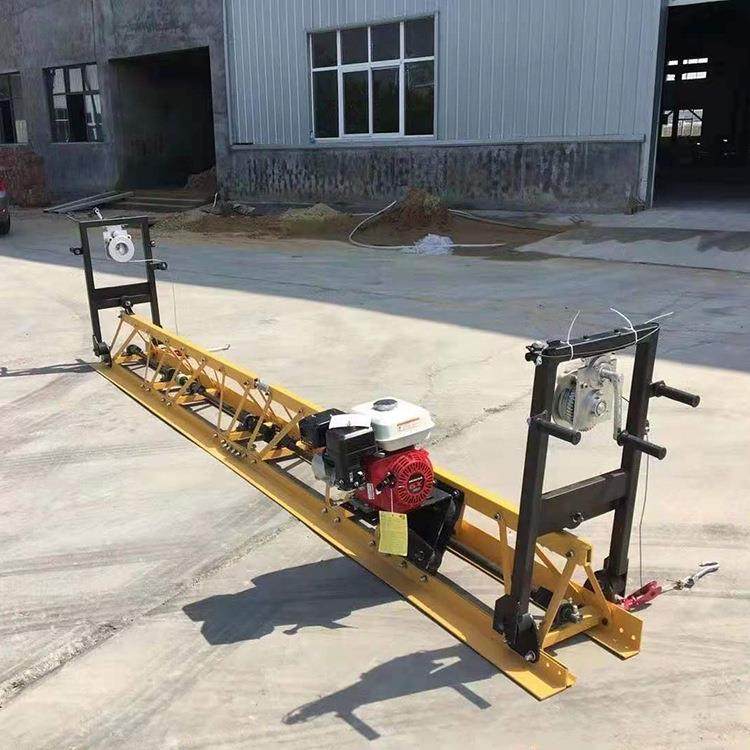 曲线高架桥混凝土摊铺机8米液压自动行走整平机拼接汽油振捣梁,五金/工具,筑路机械,淘宝优惠券,粉丝福利购,淘宝优惠卷