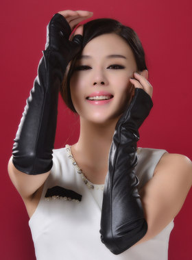 皮手套女加长款过肘防晒演出长筒长臂套薄款漆皮露指韩版加长袖套