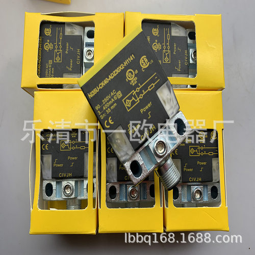 方形实物NI25U/NI35U-CK40-ADZ30X2-B3131接近开关
