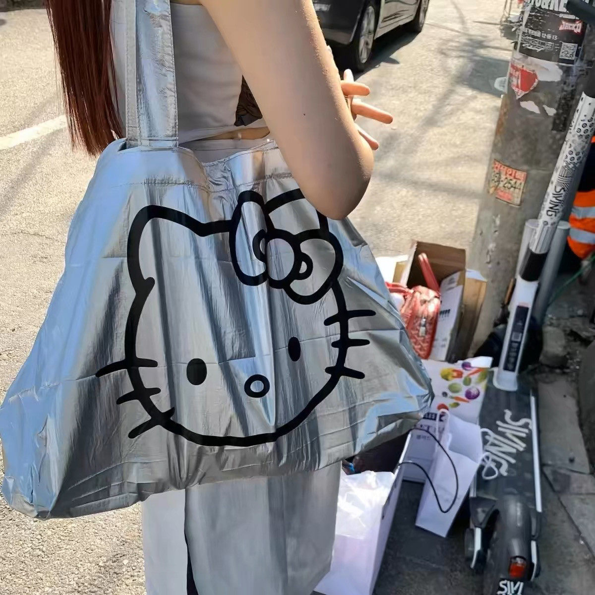 中古kitty银色镭射托特包大容量可爱猫头环保旅行包 大手袋单肩包