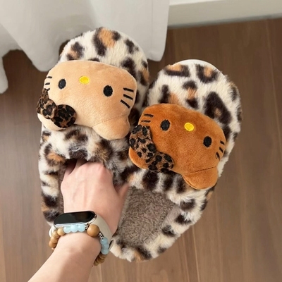 HelloKitty豹纹拖鞋毛毛绒包头家居室内2024新款外穿橡胶厚底棉拖
