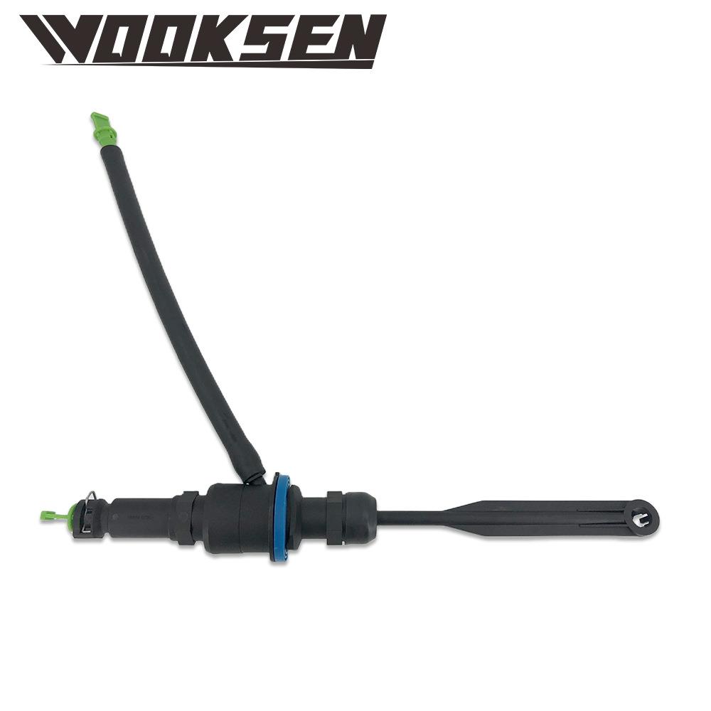 塑料离合器总泵制动总泵适用拉达VESTA8450007300刹车泵