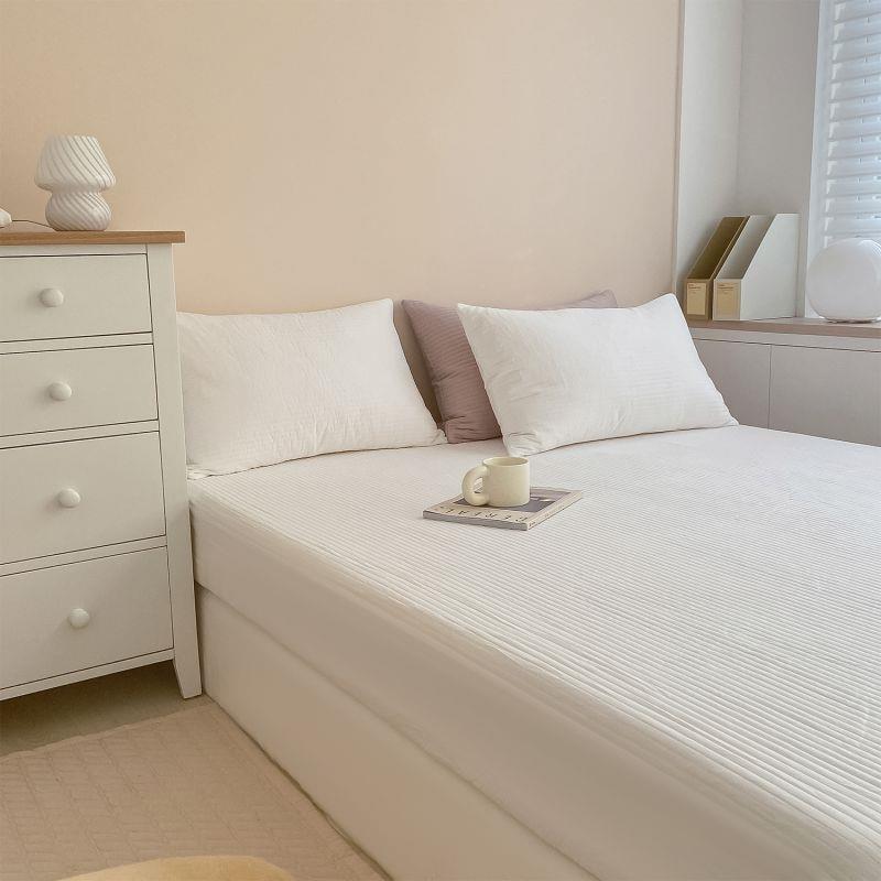 韩国の软绵绵绗缝夹棉床笠罩新款四季通用加厚床裙水洗棉花边枕套