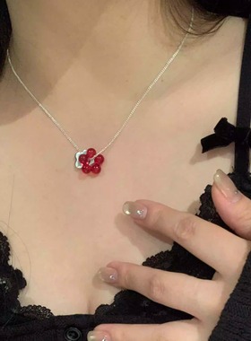 PAPANI趴趴妮12/23 红色花朵吊坠精致甜美简约项链个性锁骨链
