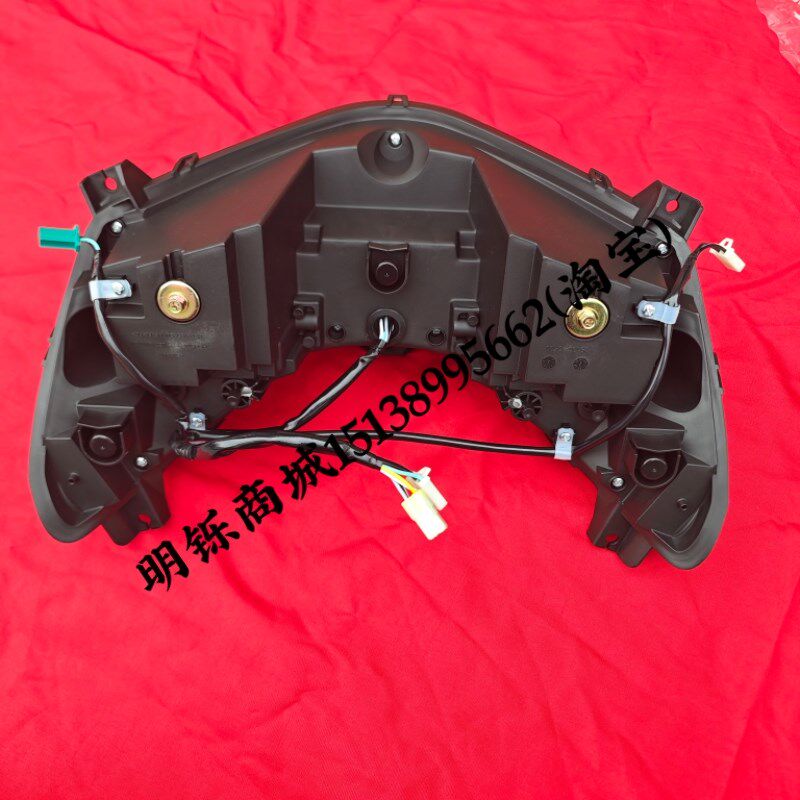 适用轻骑铃木摩托车23新款UY125T-AB透镜恶魔眼大灯22前照灯总成