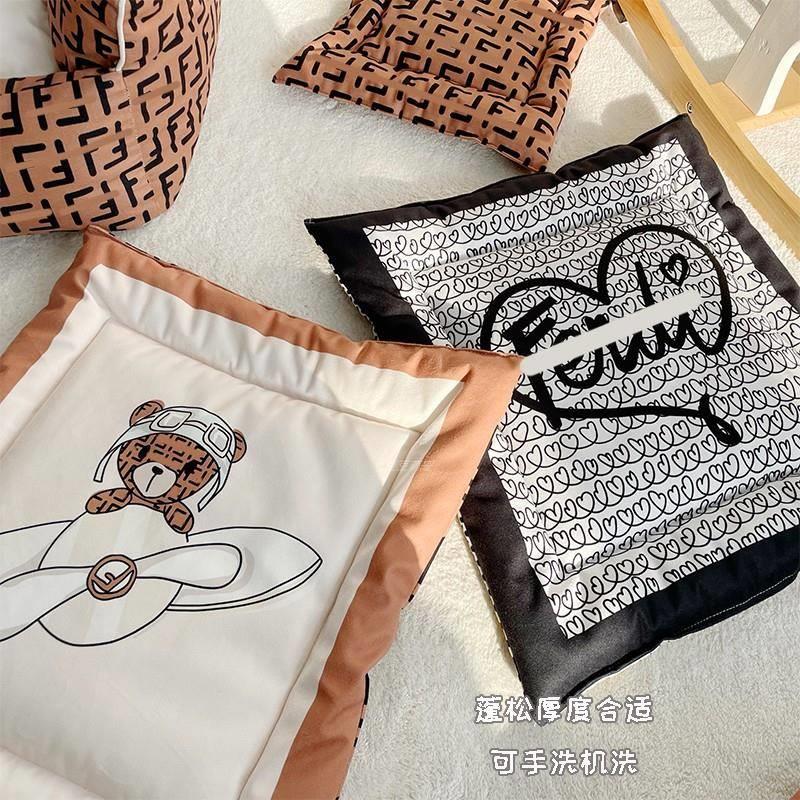 宠物睡垫狗狗垫子猫垫四季通用温暖窝垫中小型犬兔窝易清洗可爱垫