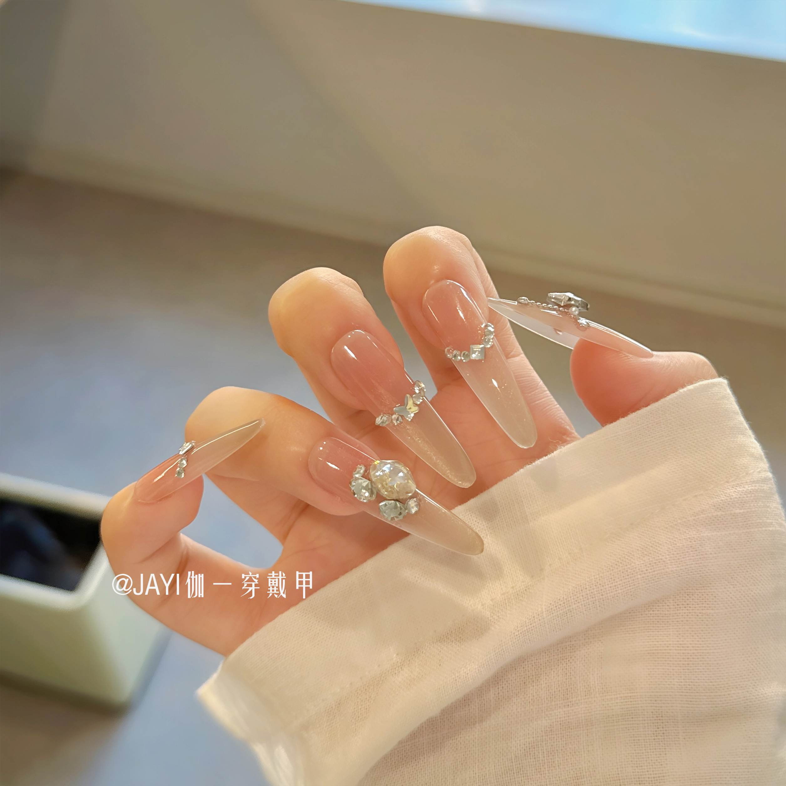 金色法式猫眼穿戴甲手工高级