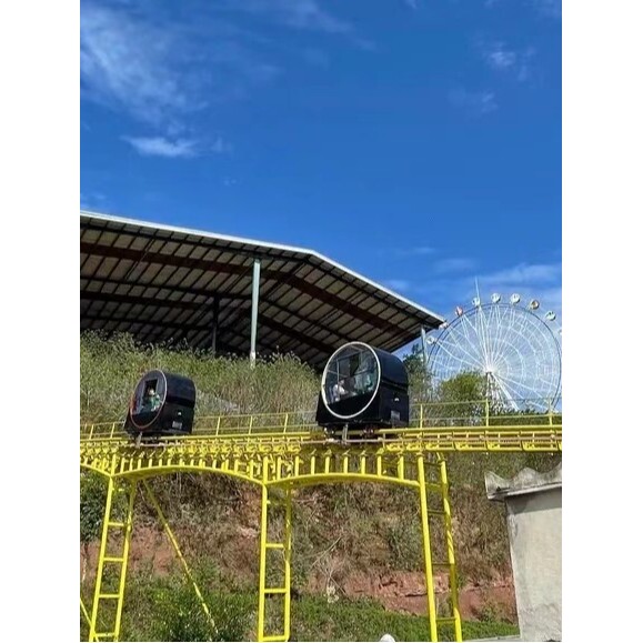 景区爬坡轨道车解决输送游客上山  6座 坡度：25度-50度 登山火车