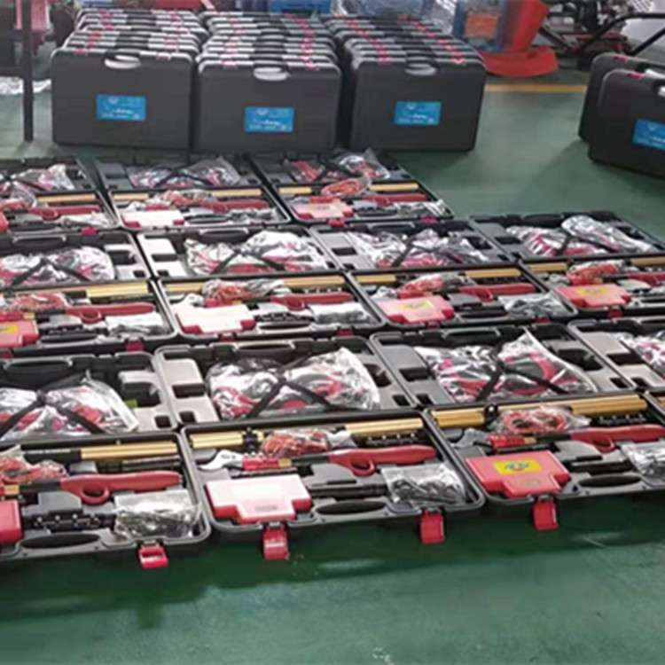 充电式的手持剪枝机 果园轻便款的剪树修剪设备 加长修枝剪