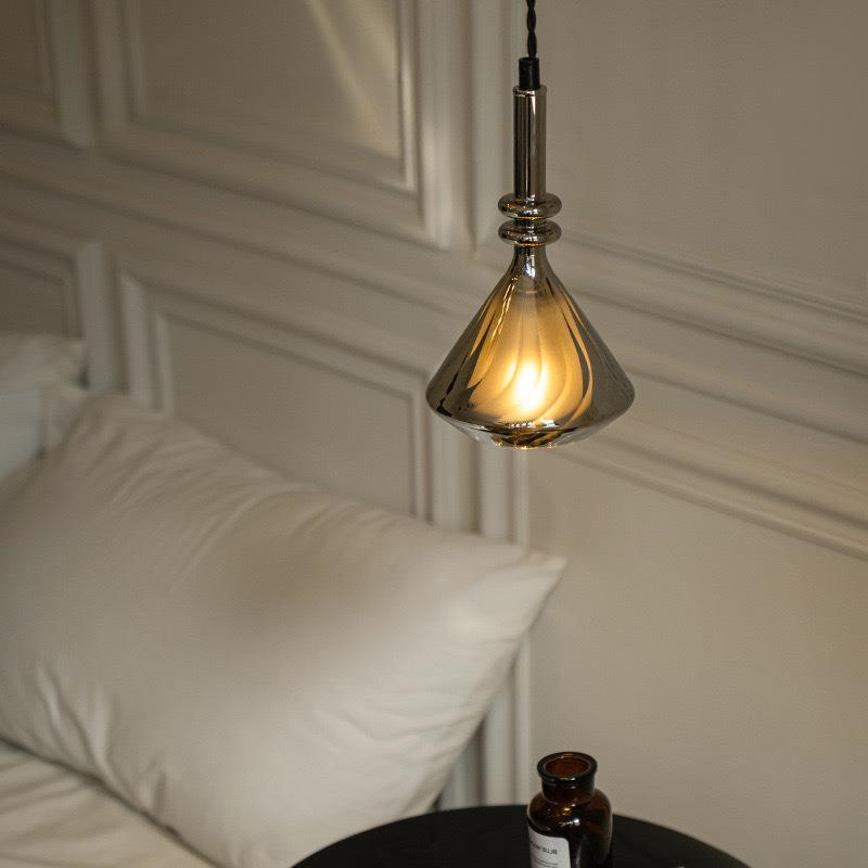 现代高端客厅餐厅玻璃小吊灯床头灯现代设计师轻奢款卧室床头灯