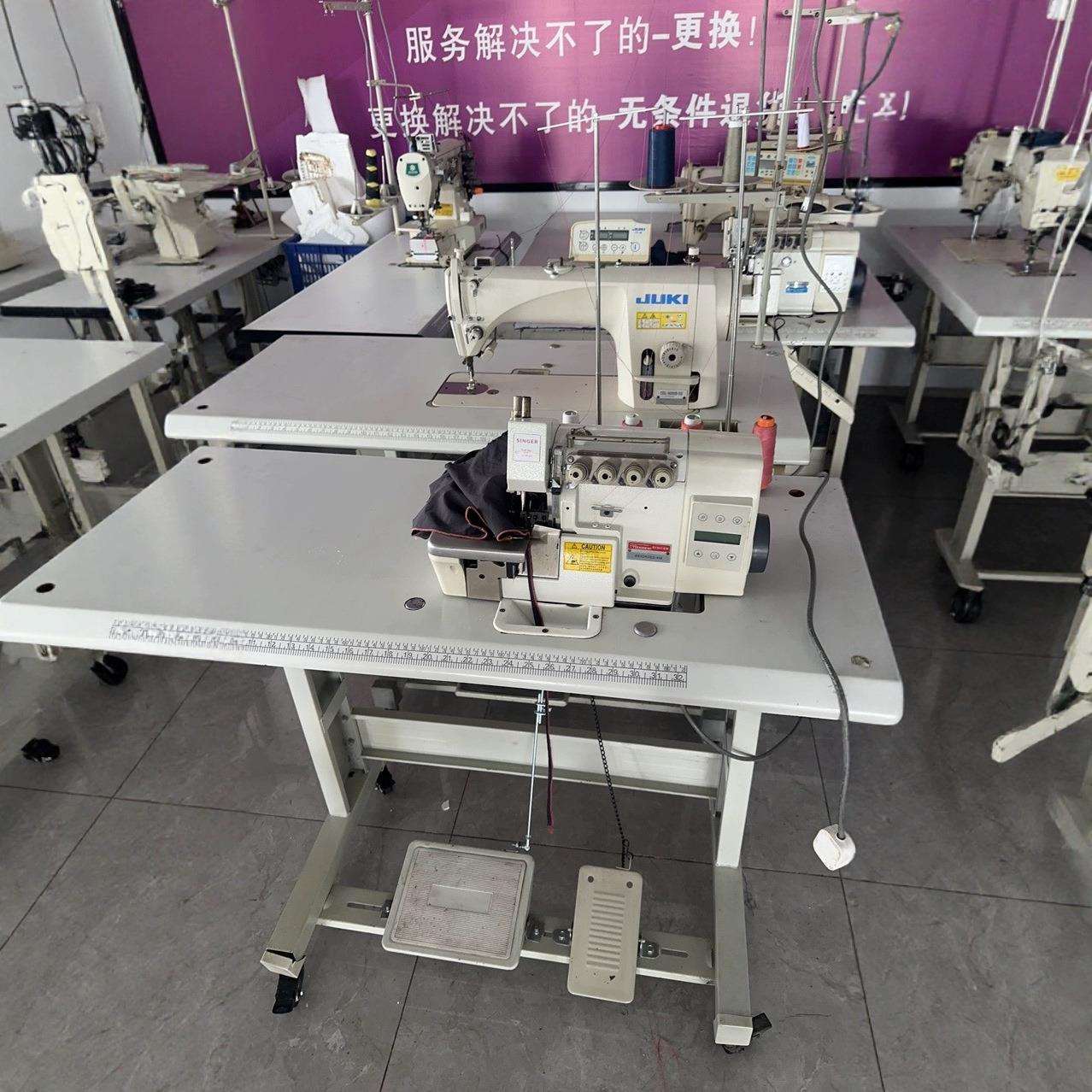大量工业直区四线锁边机 可以三线蜜考 也可以家用免安装 机器现