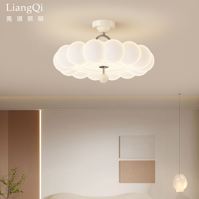 奶油风创意泡泡主卧室吸顶灯法式简约现代高级全光谱护眼房间灯具