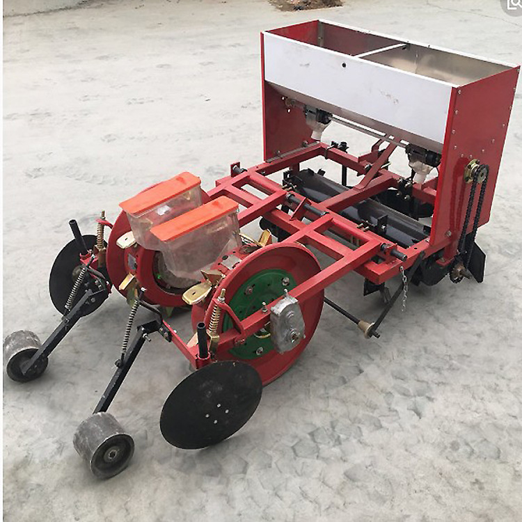 花生种植机械2行4行免破膜玉米大豆精播四轮车带绿豆黄豆油葵播种