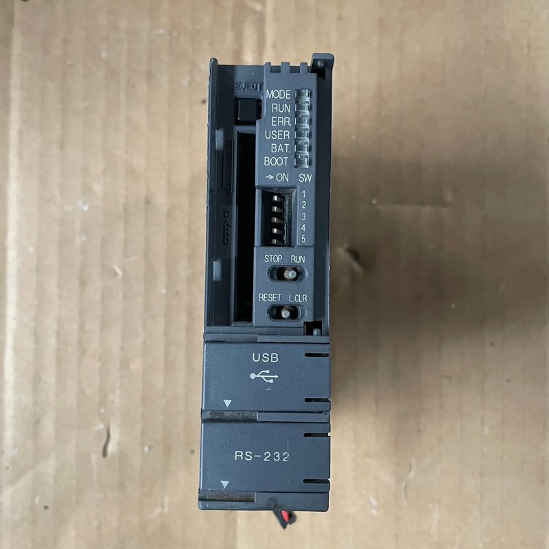 议价三菱Q02HCPU模块。缺盖板可维修