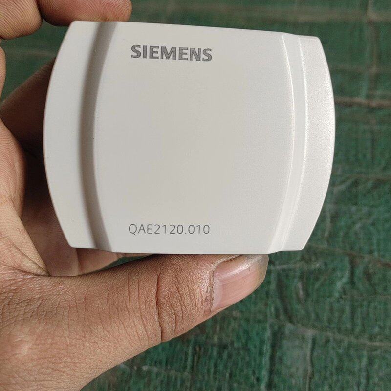西门子温度传感器 QAE2120.010,实物拍摄,成色以图