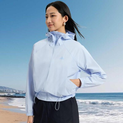 滔搏adidas阿迪达斯女子运动健身时尚梭织夹克外套KH2711