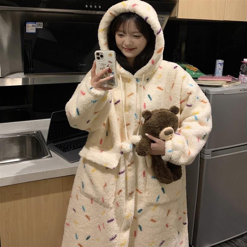 大码珊瑚绒睡袍女秋冬季加厚睡衣套装2024新款彩色印花家居服长袍