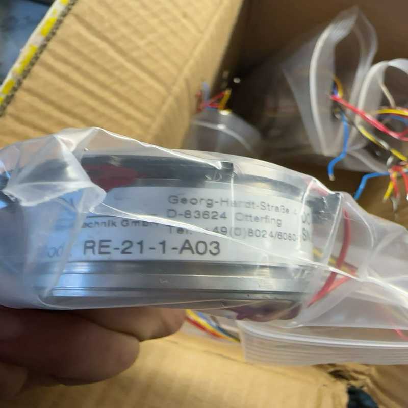 询价~RE-21-1-A03 和-VS，，已经测试过。