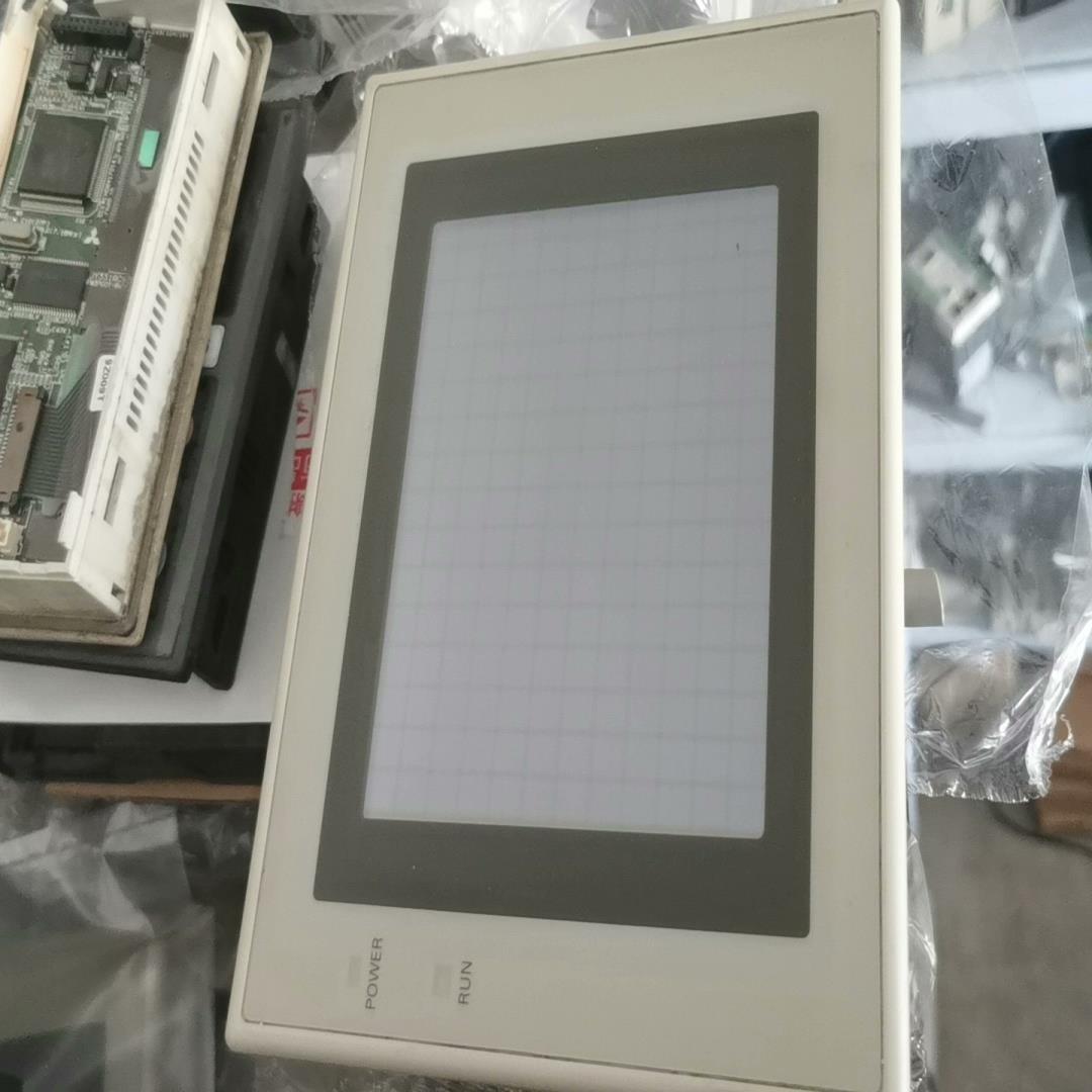 议~触摸屏 NT31C-ST143-V3九五成新