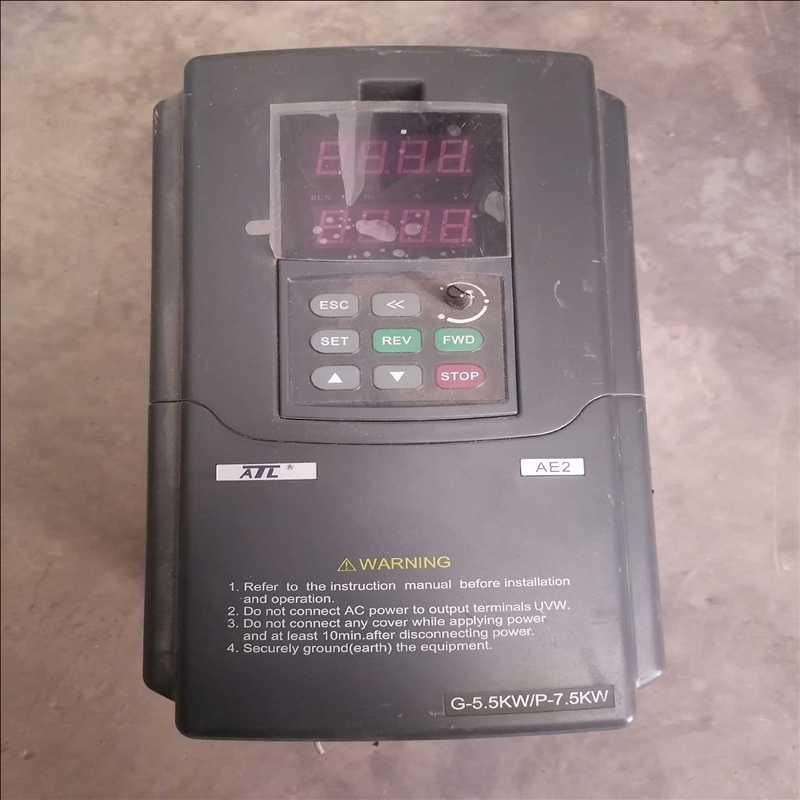 ATL变频器,5.5kw,功能包好(耶耶电子)