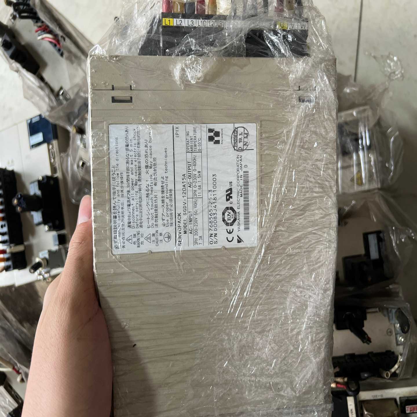 安川驱动器SGDV-5R5A01A002000[浩蓉商户]