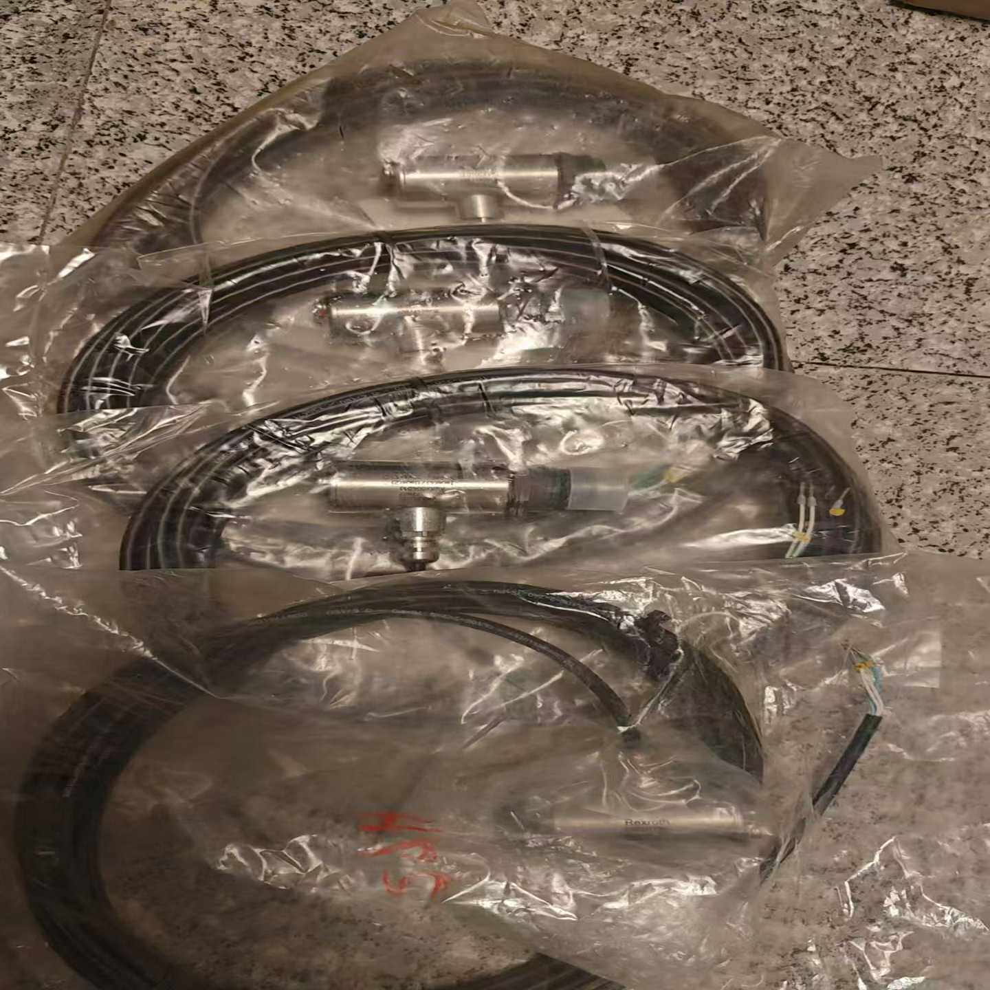 议价全新力士乐液位传感器R902477807，原装正品！REXR