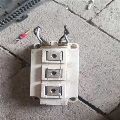 拆机英飞凌模块，FF450R12KT4,成色不错，有要的联系（耶耶电子）