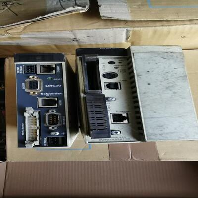 议~施耐德  LMC20 TSX3721001PLC实物图片，议