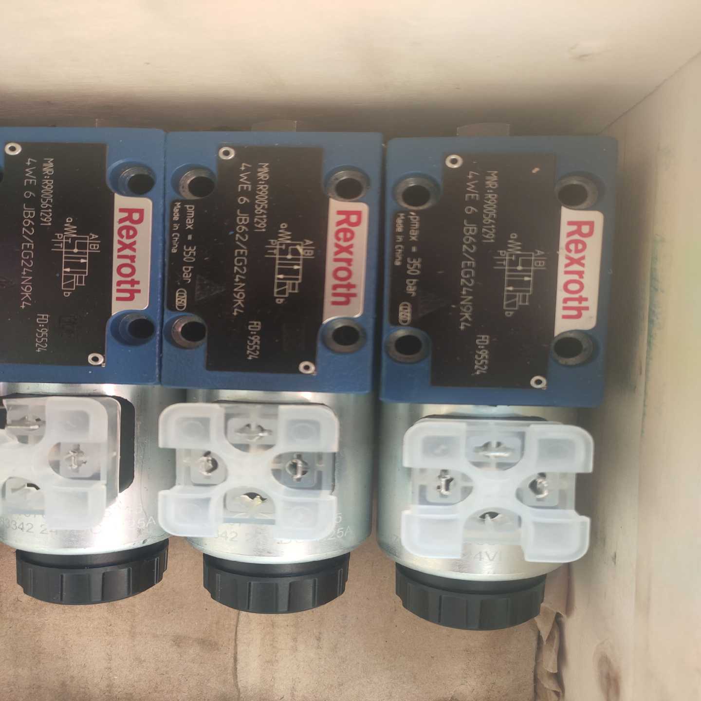 力士乐REXROTH/4WE6D6C2/EG220N9K4/V电磁换向阀