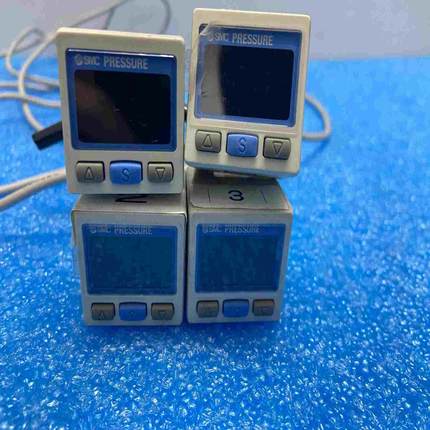 压力传感器ZSE30AF-01-N-M，压力范围-10~询价