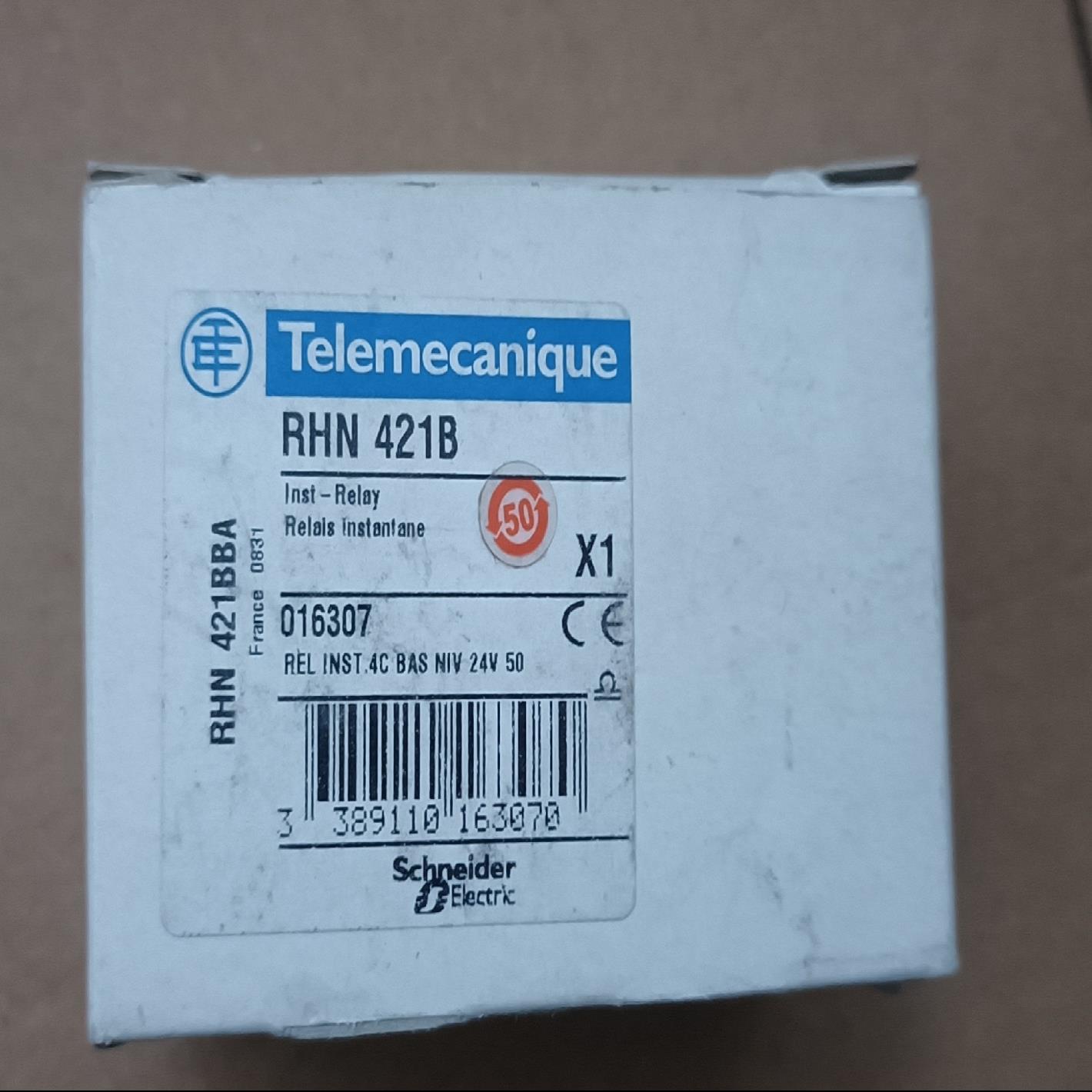 询价全新施耐德RHN421B功率继电器24VAC，库存余料，原装