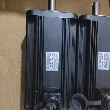 库存未使用130ST－M17015LFB，1500转，2.7（佳毅工控）