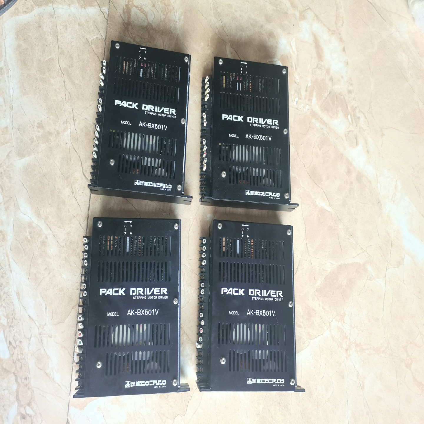 旭工驱动器 AK-BX501V 功能，实物图 ，（电子设备）