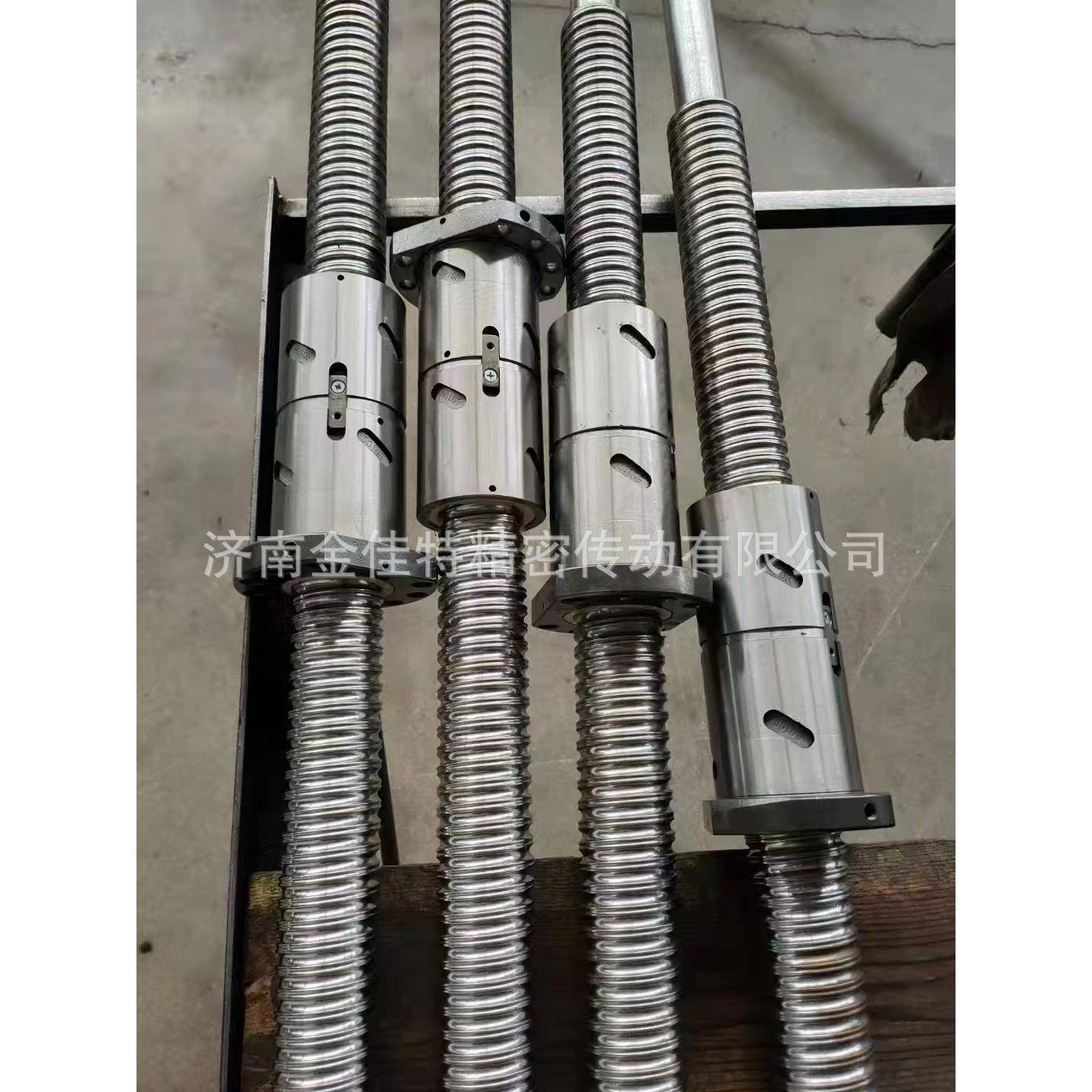 高组装滚珠丝杠法兰型研磨级SFS4020滚珠丝杠 数控机床专用