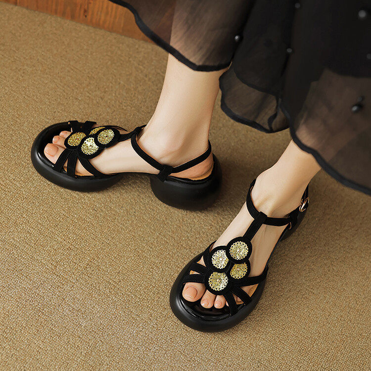 踩屎感真皮配裙子凉鞋女2024新款夏季女鞋小众厚底法式粗跟高跟鞋