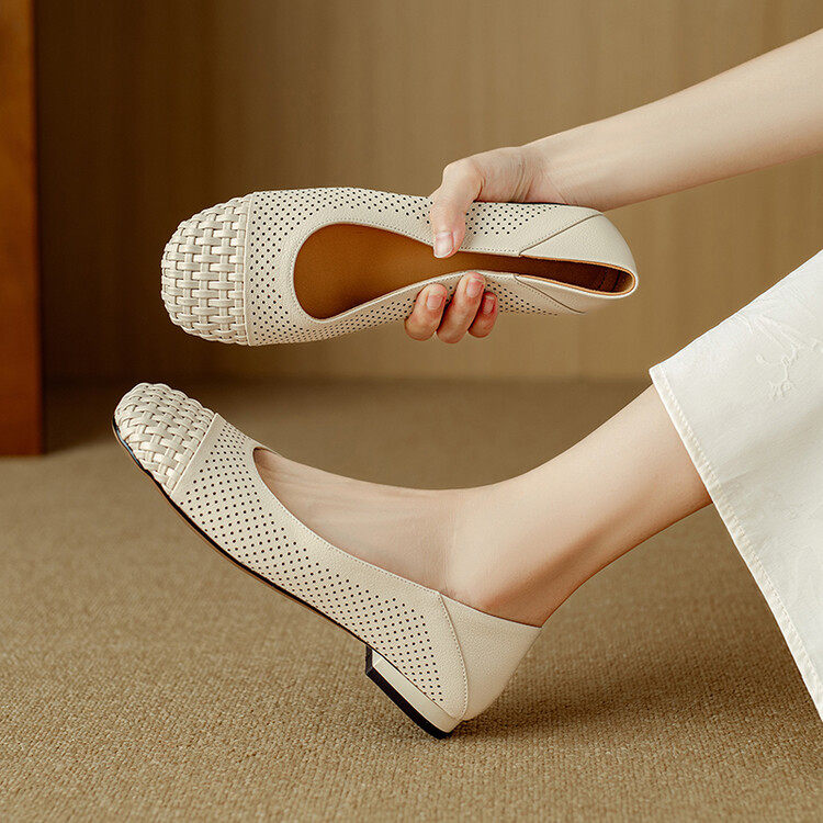 单鞋女2024新款夏季天平底温柔风浅口软底镂空透气拼接编织米白色,户外/登山/野营/旅行用品,登山鞋/徒步鞋,淘宝优惠券,粉丝福利购,淘宝优惠卷